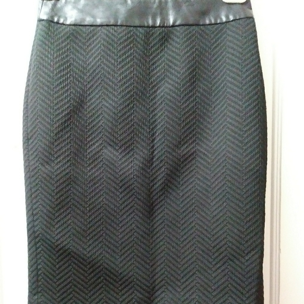 Banana Republic Textured Pattern Pencil Skirt